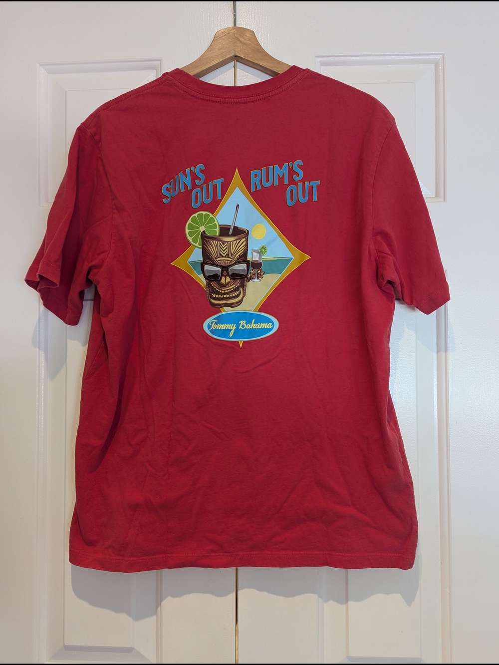 Tommy Bahama Red 'Sun's Out Rum's Out' Hawaiian Graphic Cotton Tee 90s Retro M
